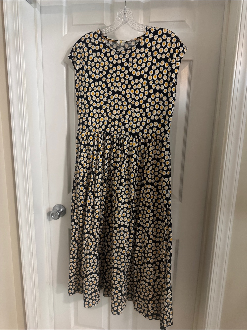 Boden Navy Maxi Dress with Yellow and White Daisy Print